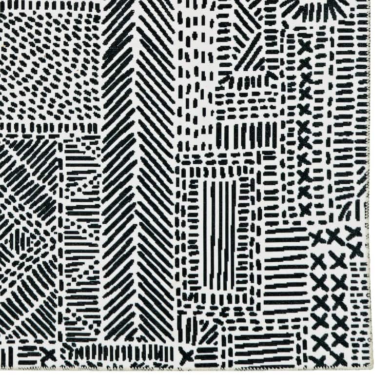 Cayden Machine Washable Geometic Area Rug