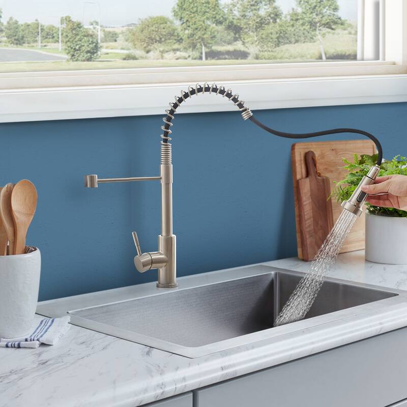 Single Hole Single Handle Pull Down Kitchen Faucet with Sprayer