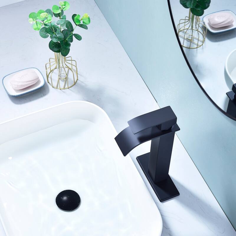 Single Hole Bathroom Faucet