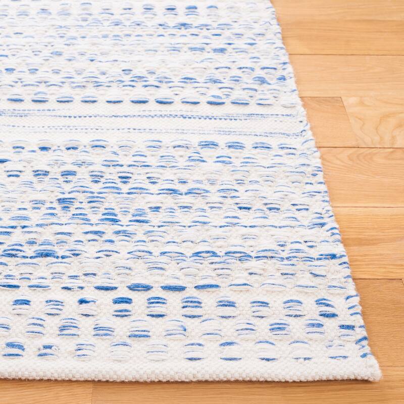 SAFAVIEH Handmade Kilim Gilberte Boho Geometric Wool Rug