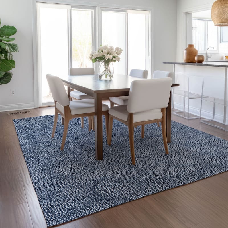 Machine Washable Indoor/ Outdoor Solid Modern Chantille Rug