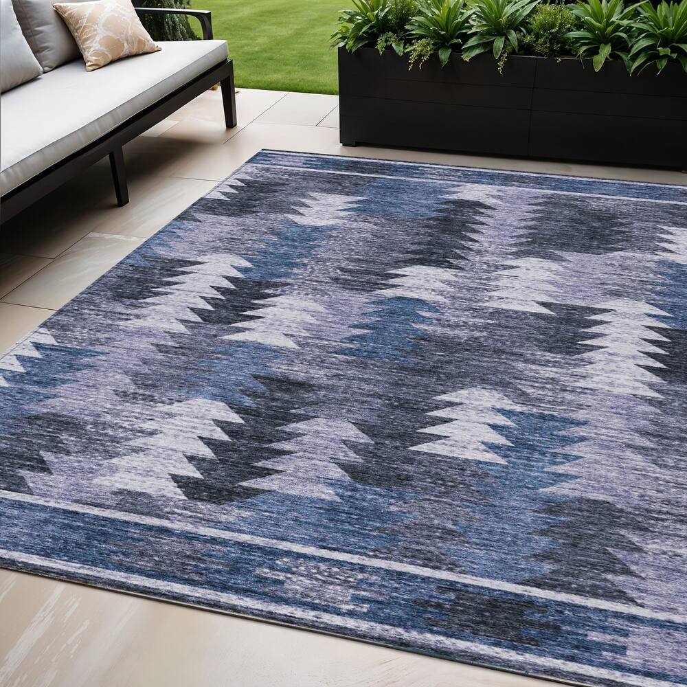 HomeRoots Southwestern Transitional Rectangle Outdoor Rug