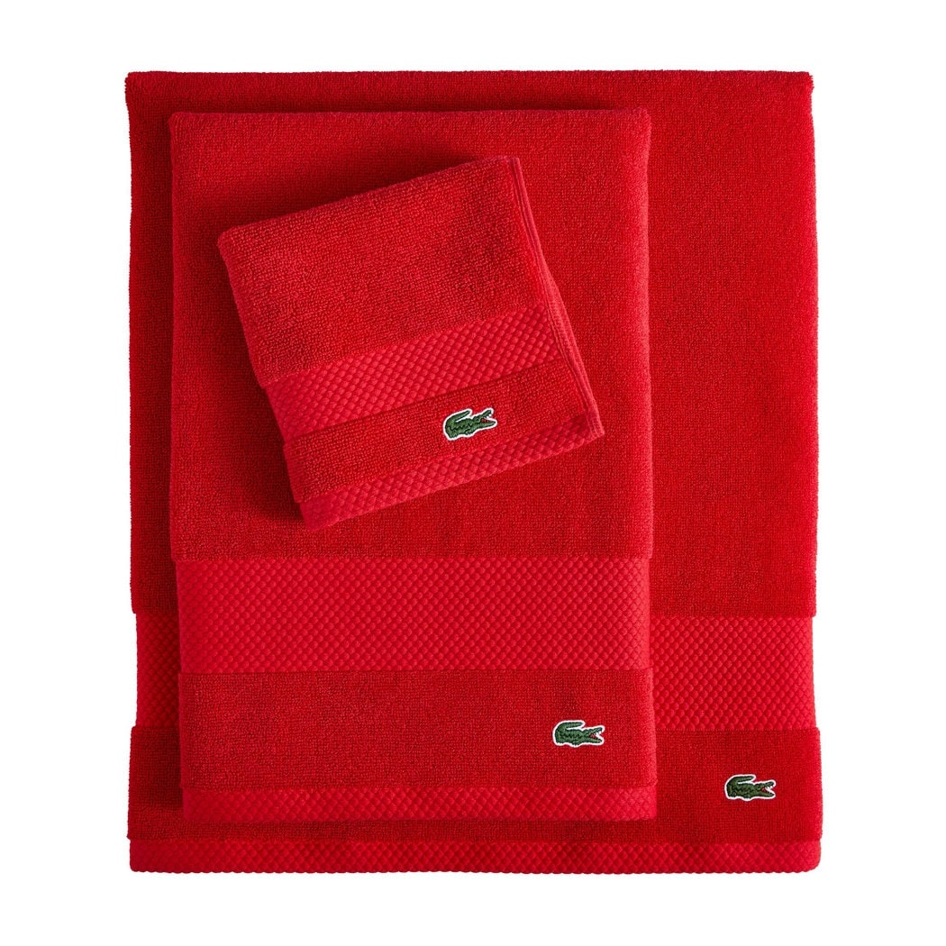https://ak1.ostkcdn.com/images/products/is/images/direct/b85fc51a450445515d7f070cd700c7d161ef982d/Lacoste-100%25-Cotton-Hand-Towel.jpg