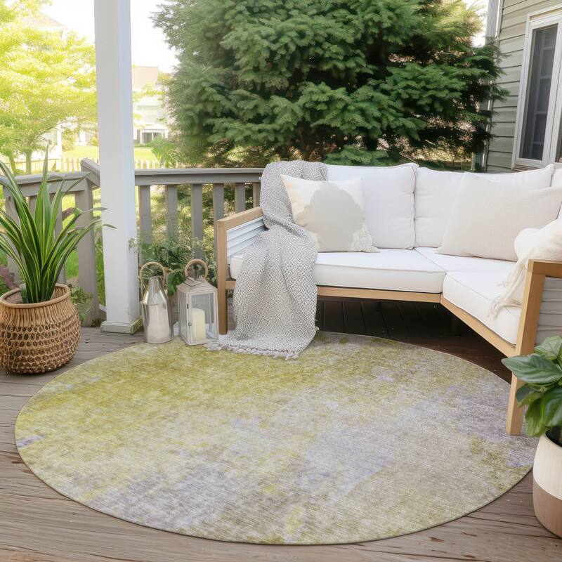 Machine Washable Indoor/ Outdoor Abstract Solid Chantille Rug