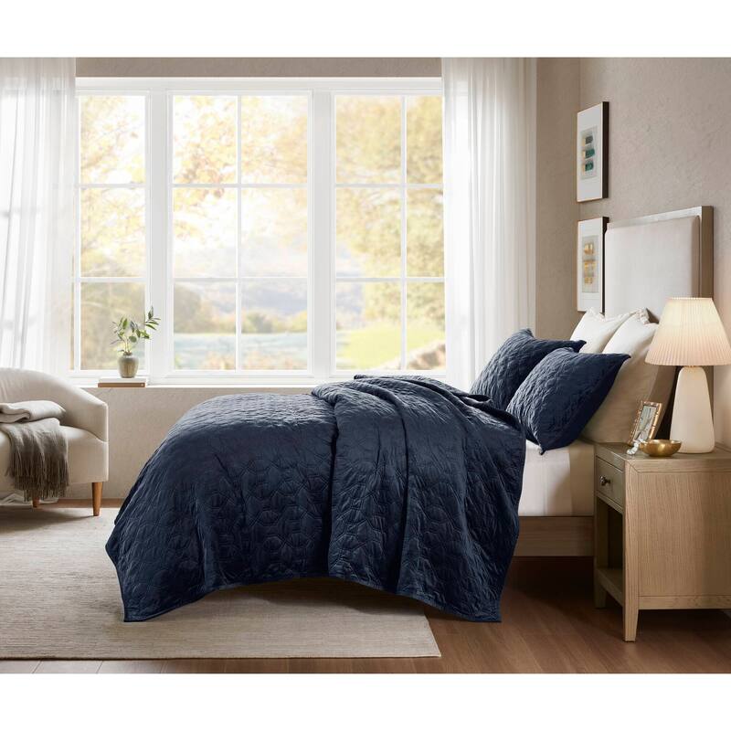 Madison Park Emery 3 Piece Velvet Quilt Set