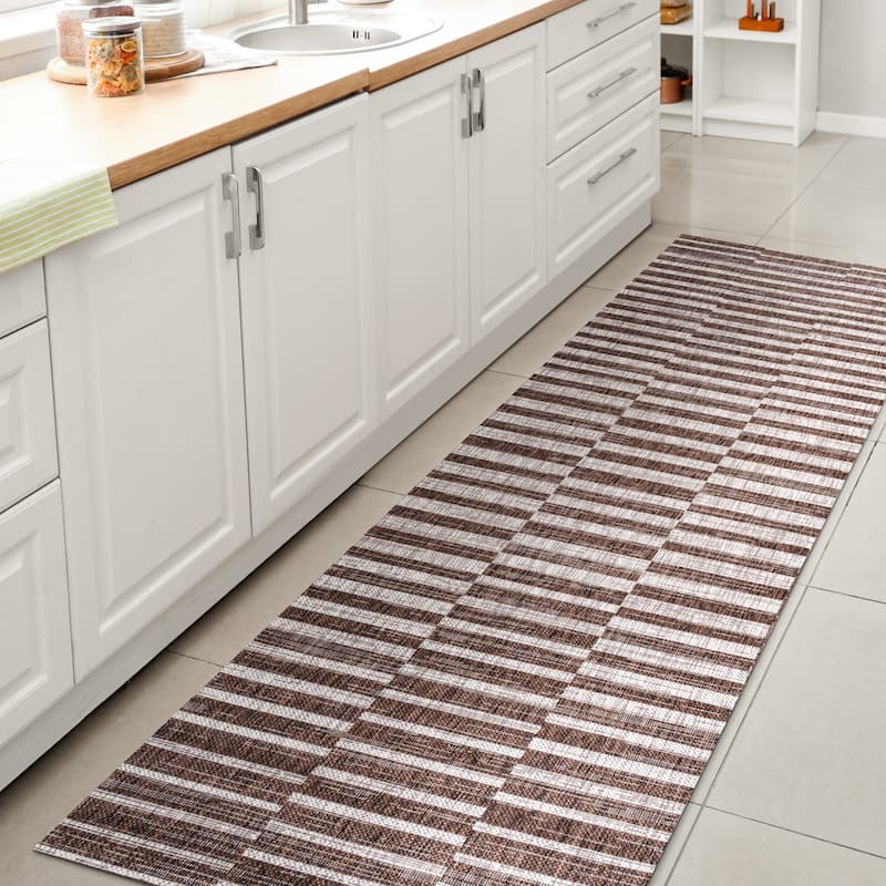 JONATHAN Y Grid Modern Offset Stripe Indoor/Outdoor Area Rug