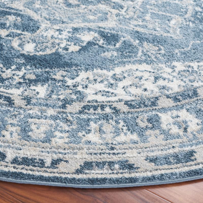 SAFAVIEH Layla Vicky Shabby Chic Farmhouse Rug