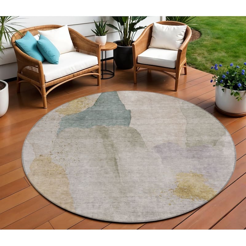 HomeRoots Abstract Transitional Rectangle Outdoor Rug - 8' Round