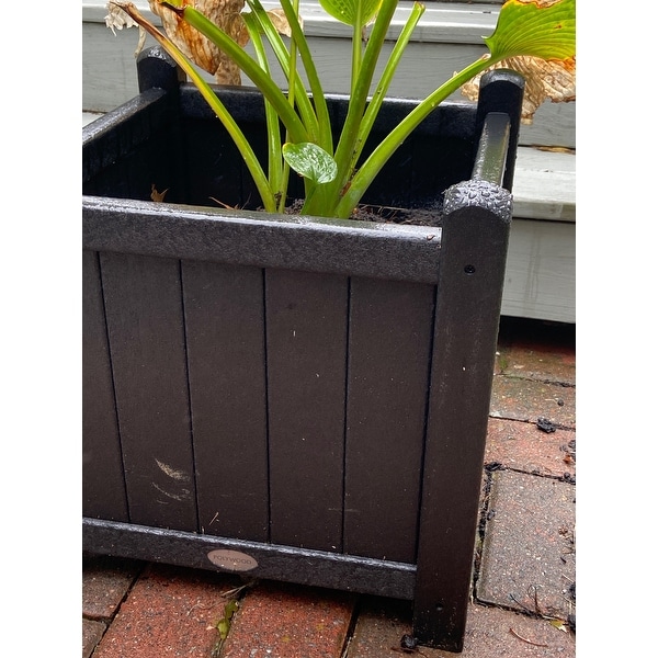 POLYWOOD Traditional Garden 16" Planter in White GP16WH Planter NEW 