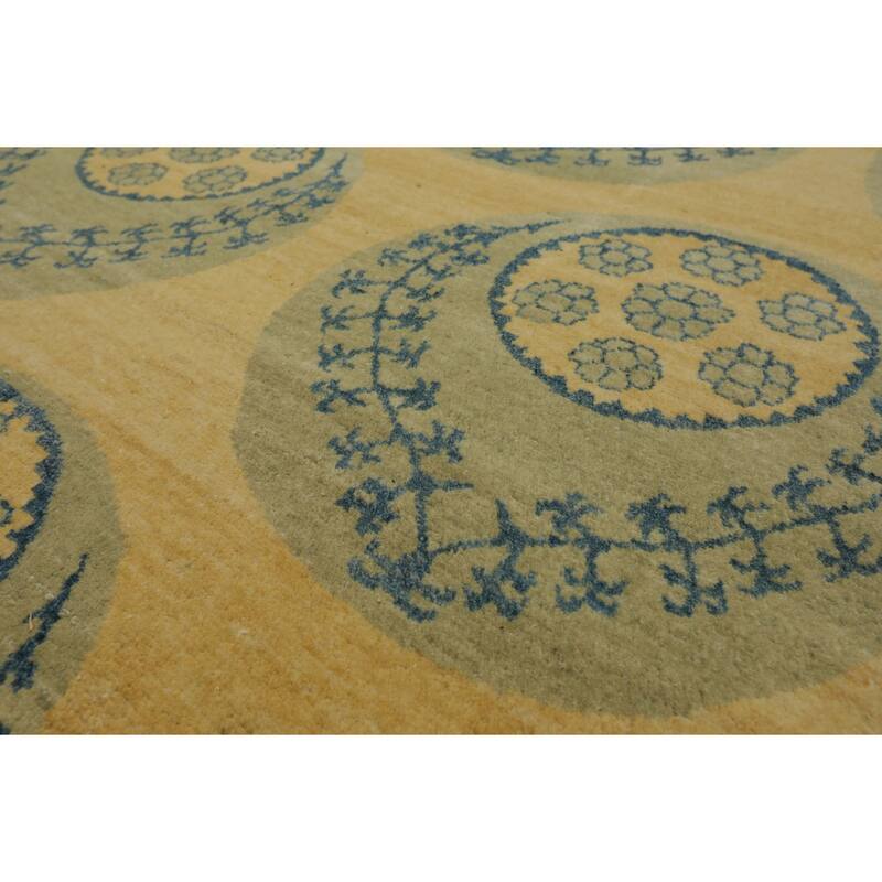 Tibetan Transitional Floral 8x9'4'' Hand Knotted Wool Light Gold Rug - 8' x 9' 4''