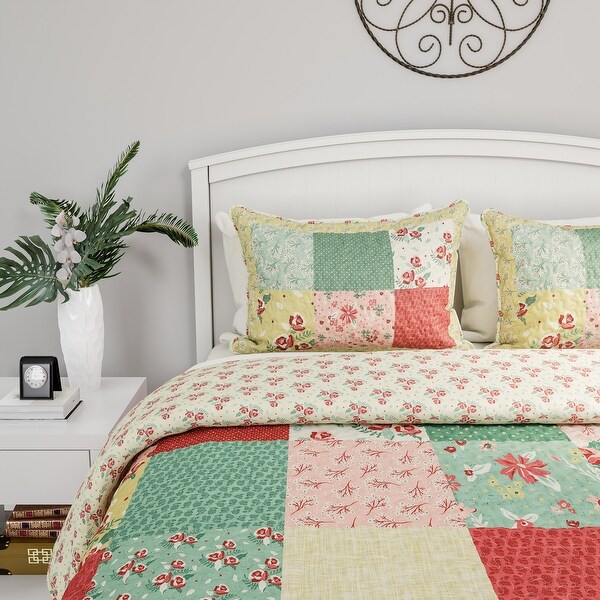 Candle Sprinkles Print Details about   Colorful Quilted Bedspread & Pillow Shams Set 