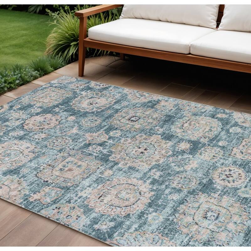 HomeRoots Floral Transitional Rectangle Outdoor Rug - 10' X 14'