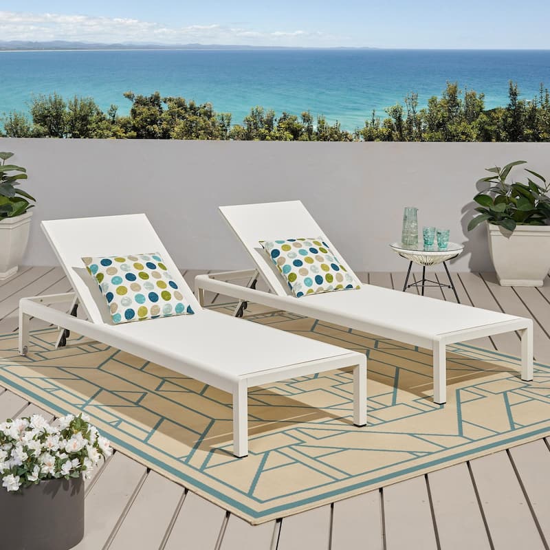 Outdoor Wheeled Aluminum Frame Mesh Recliner