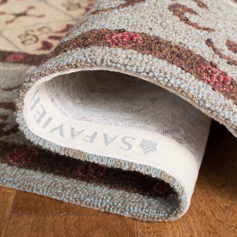 SAFAVIEH Handmade Easy Care Barbie Oriental Rug - 6' x 9' - Beige/Red - Rectangle