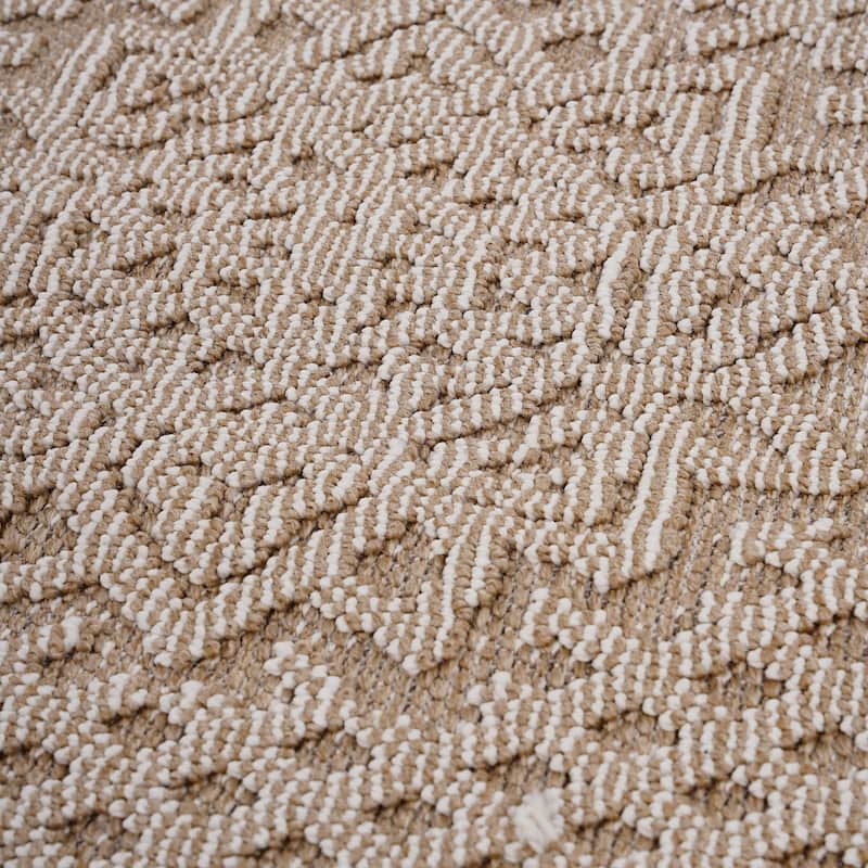 LOOM & LUXE Collection 2X8 Medallion Indoor/Outdoor Area Rug - 96" D x 26" W x 0.28" H