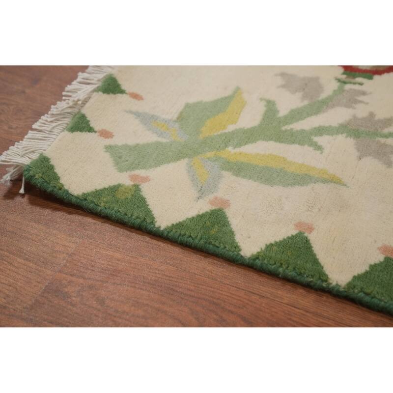 Hand-knotted Traditional Wool Beige Floral Oriental Area Rug - 12' 2'' X 9' 0''