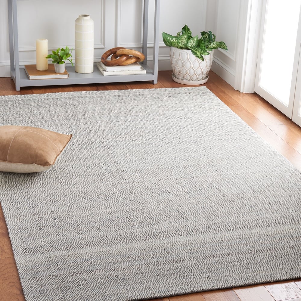 Martha Stewart by SAFAVIEH Madelon Geometric Wool Rug