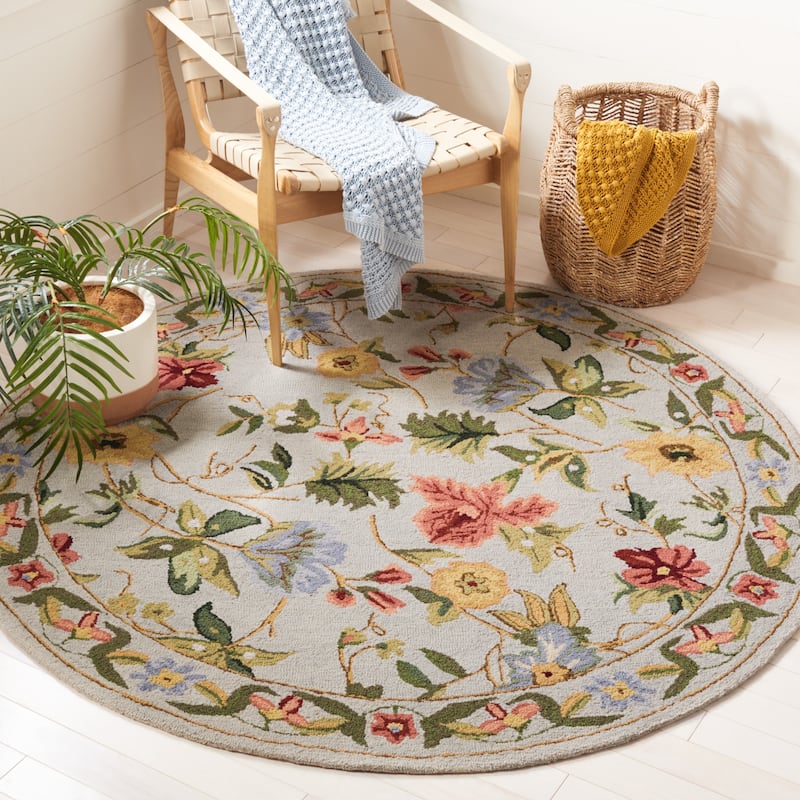 SAFAVIEH Handmade Chelsea Rubi French Country Floral Wool Rug - 5'6" Round - Grey - Round