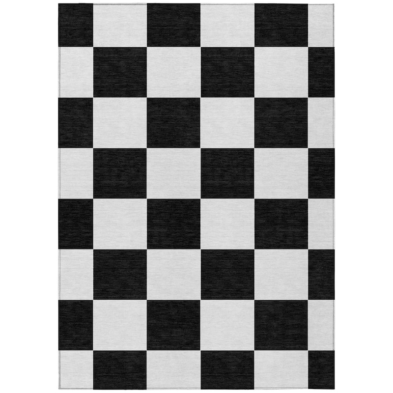 Machine Washable Indoor/ Outdoor Modern Checker Chantille Rug