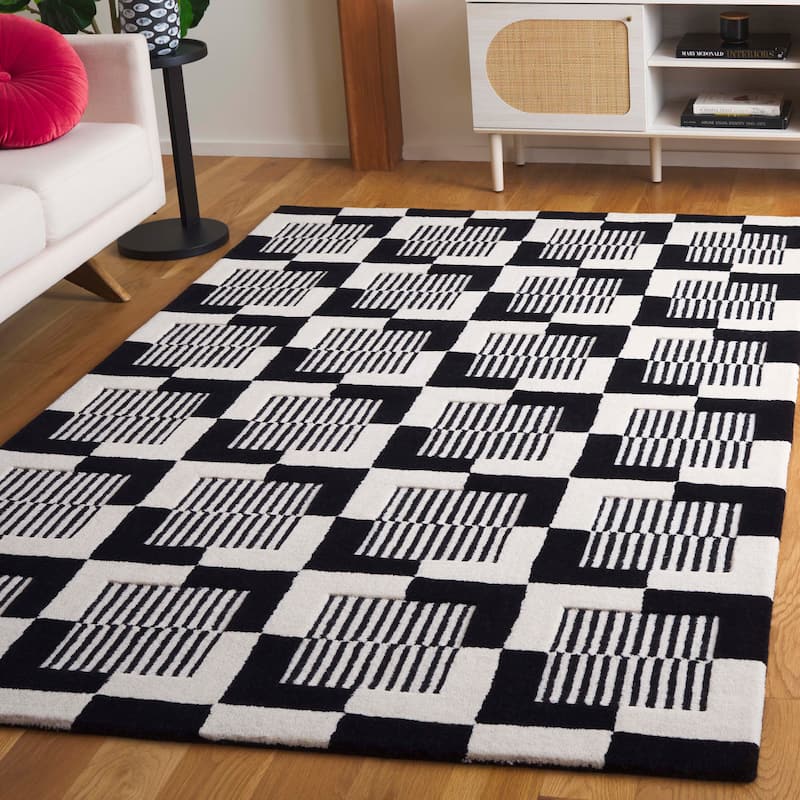 SAFAVIEH Handmade Metro Youko French Country Wool Rug - 6' Square - Black/Ivory