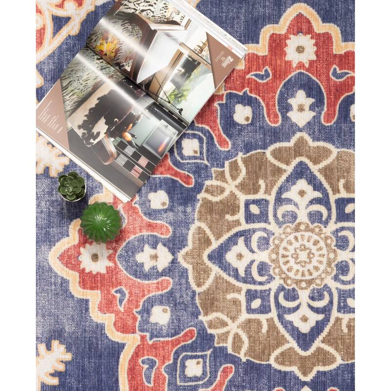 Machine Washable Collection Navy/Red/Beige Medallion Area Rug