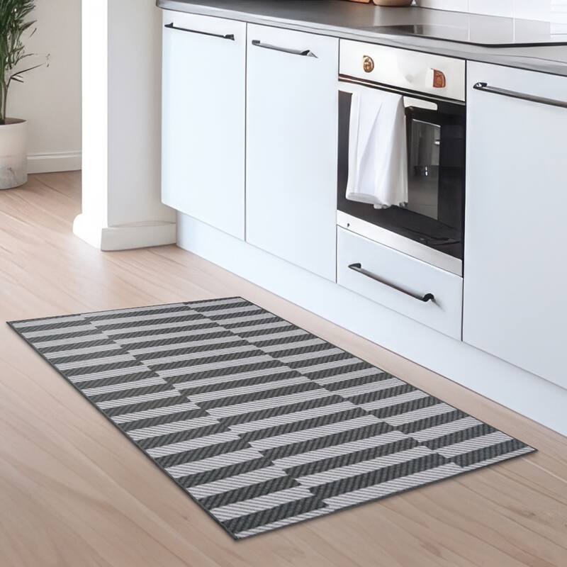 My Magic Carpet Tratti Offset Stripe Black Cream Machine Washable Rug - 3' x 5'