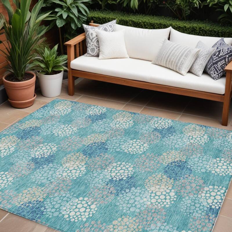 HomeRoots Polka Dot Transitional Rectangle Outdoor Rug - 9' X 12'