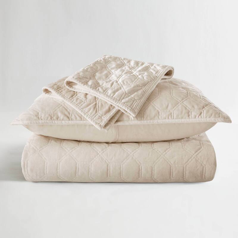 Madison Park Emery 3 Piece Velvet Quilt Set