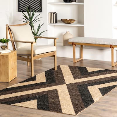 Nuloom Bretta Geometric Braided Jute Area Rug
