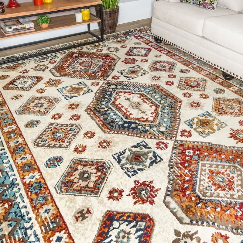 Superior Kiernan Aztec Geometric Sangria Indoor Area Rug