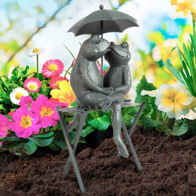 Frog Couple Statue - Whimsical Resin Romantic Animal Figurine for Outdoor by Pure Garden (Bronze)