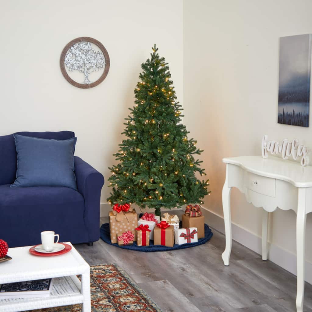 Pre-Lit Vermont Fir Medium Artificial Christmas Tree - 6' - Clear LED Lights - 6 Foot