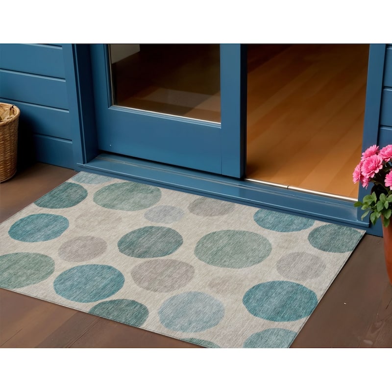 HomeRoots Geometric Transitional Rectangle Outdoor Rug - 3' x 5'