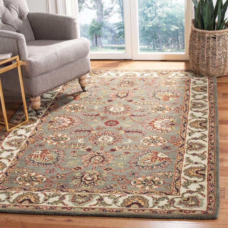 SAFAVIEH Handmade Classic Maurine Traditional Oriental Wool Rug