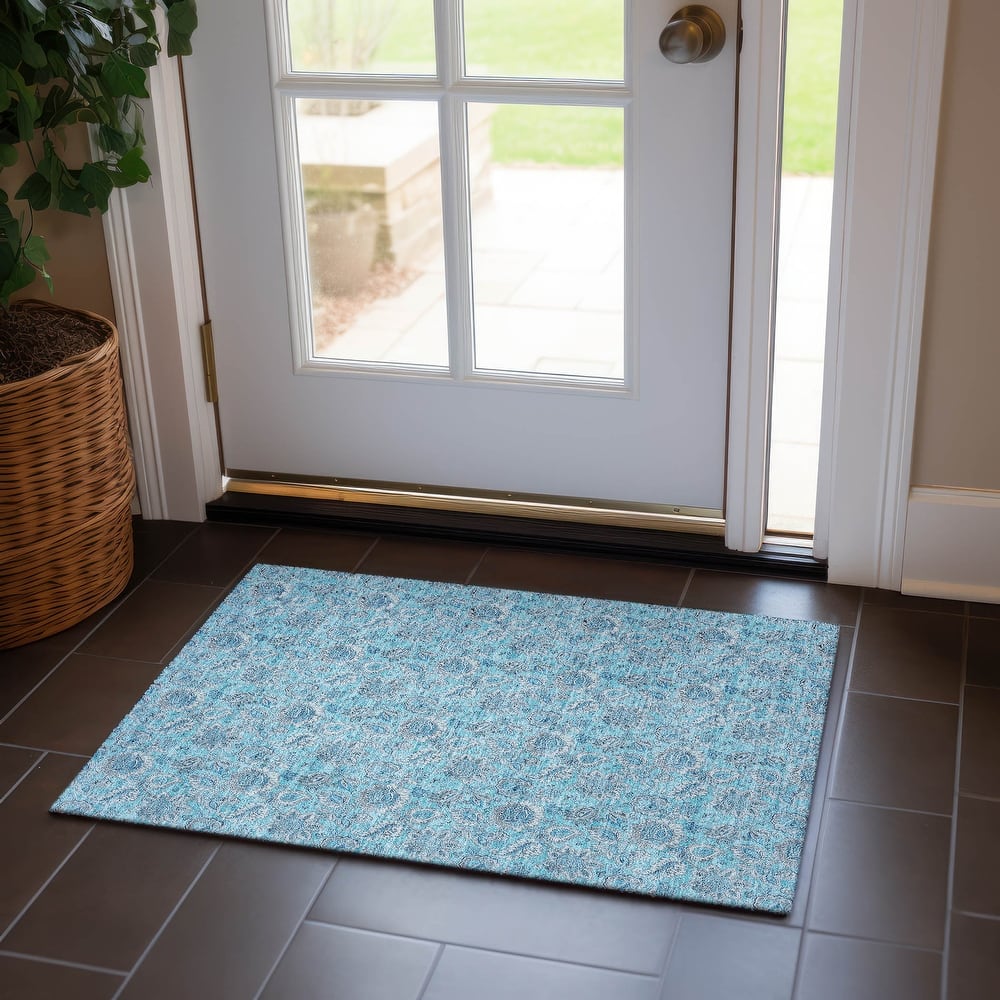 Machine Washable Indoor/ Outdoor Chantille Floral Farmhouse Rug