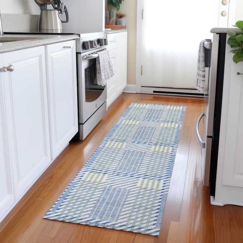 Machine Washable Indoor/ Outdoor Geometric Stripe Chantille Rug