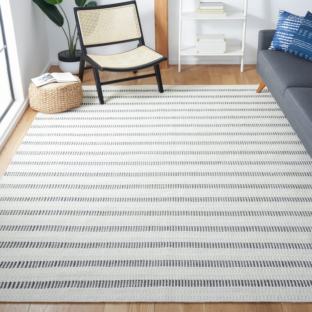 SAFAVIEH Handmade Vermont Tawnya Stripe Wool Rug
