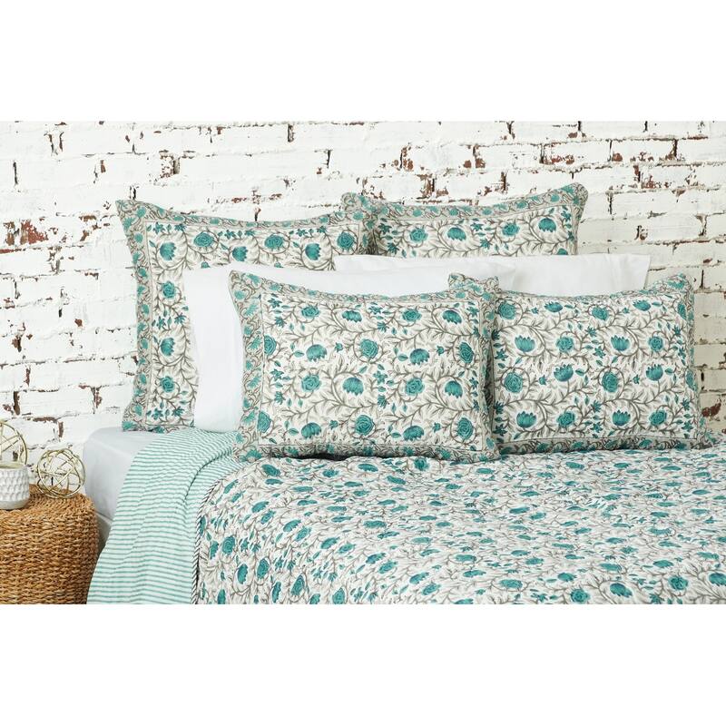 Victory Surf Quilt