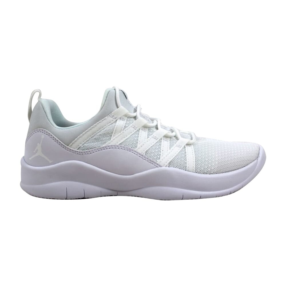 tennis shoes jordan
