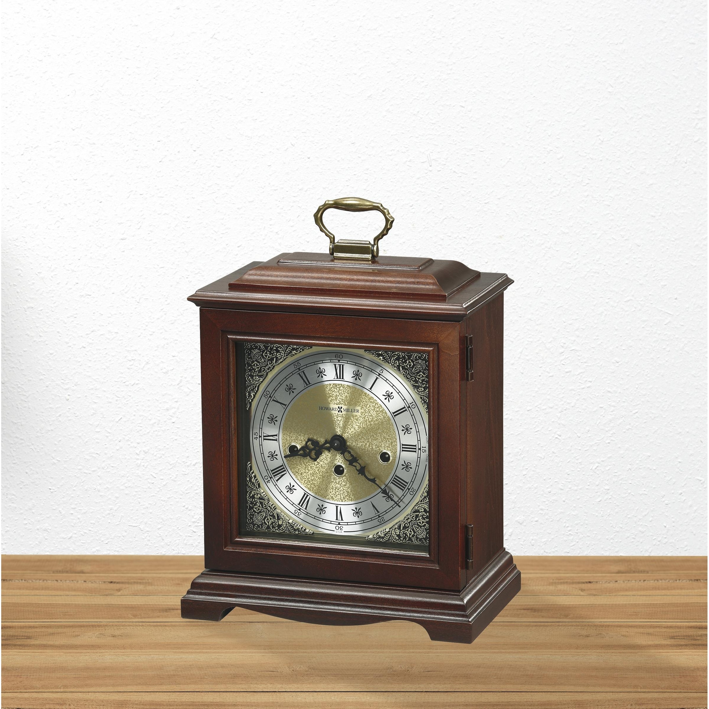 Howard Miller Graham Bracket Classic, Traditional, Old World