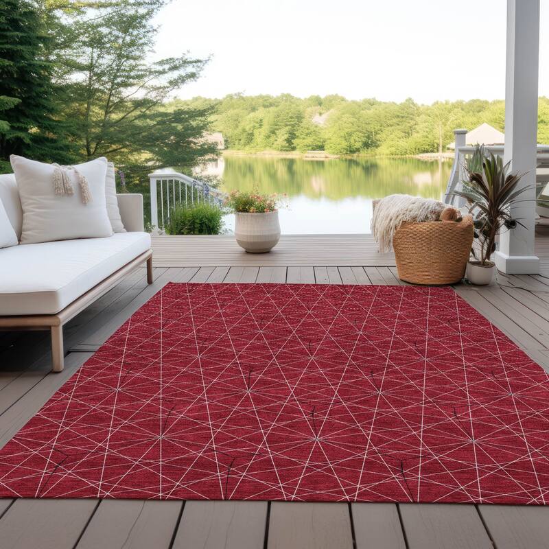 Machine Washable Indoor/ Outdoor Mosaic Geo Chantille Rug