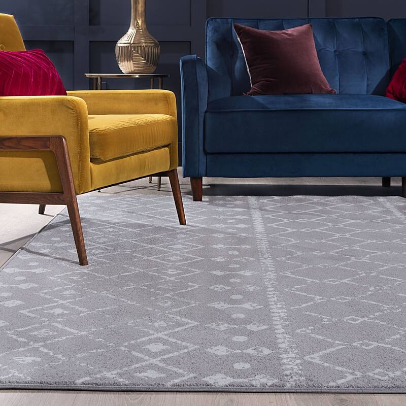 Jade Farmhouse Geometric Indoor Area Rug