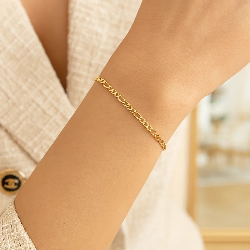 MayaMila 14k Yellow Gold Figaro Bracelet 1.5mm