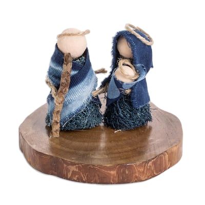 Novica Handmade Dream Of Love Natural Fiber Nativity Sculpture