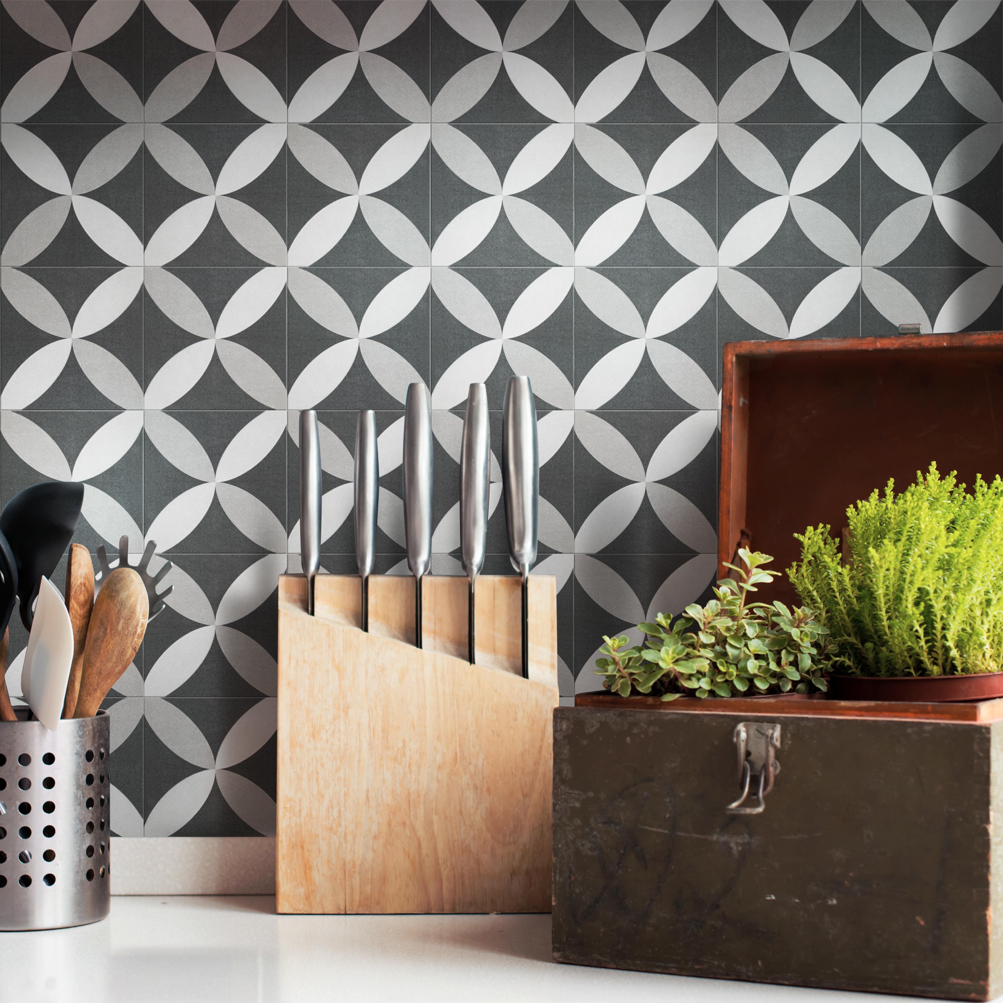 Merola-Tile-Twenties-Mini-