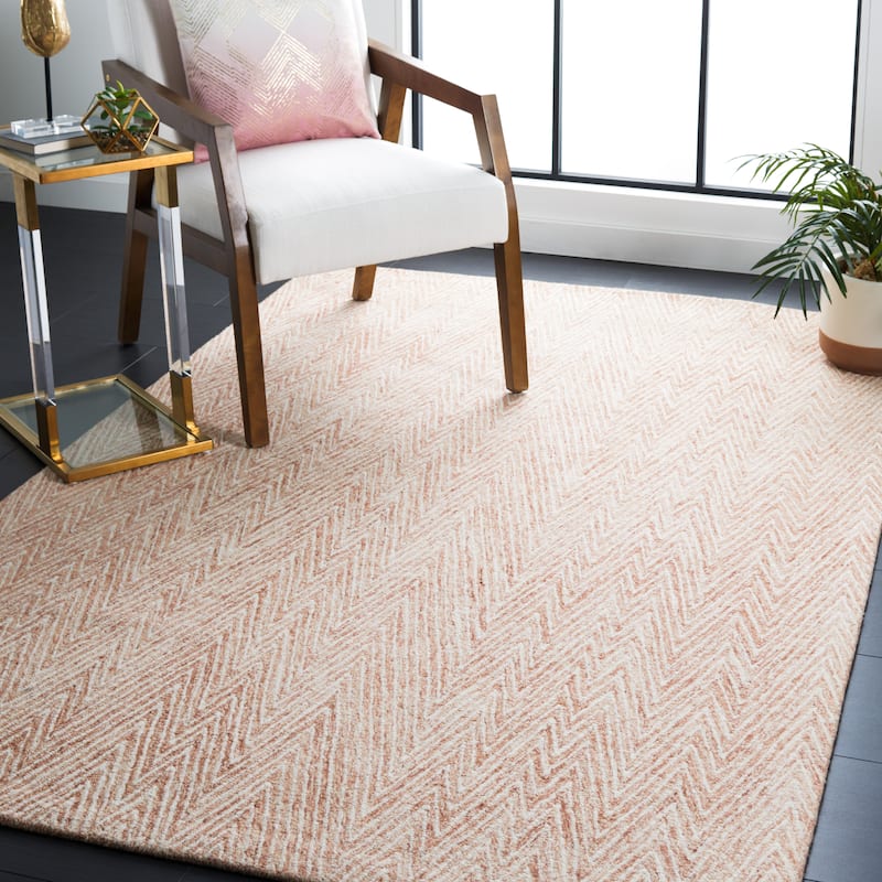 SAFAVIEH Handmade Abstract Gelareh Chevron Wool Rug - 8' x 10' - Brown/Ivory