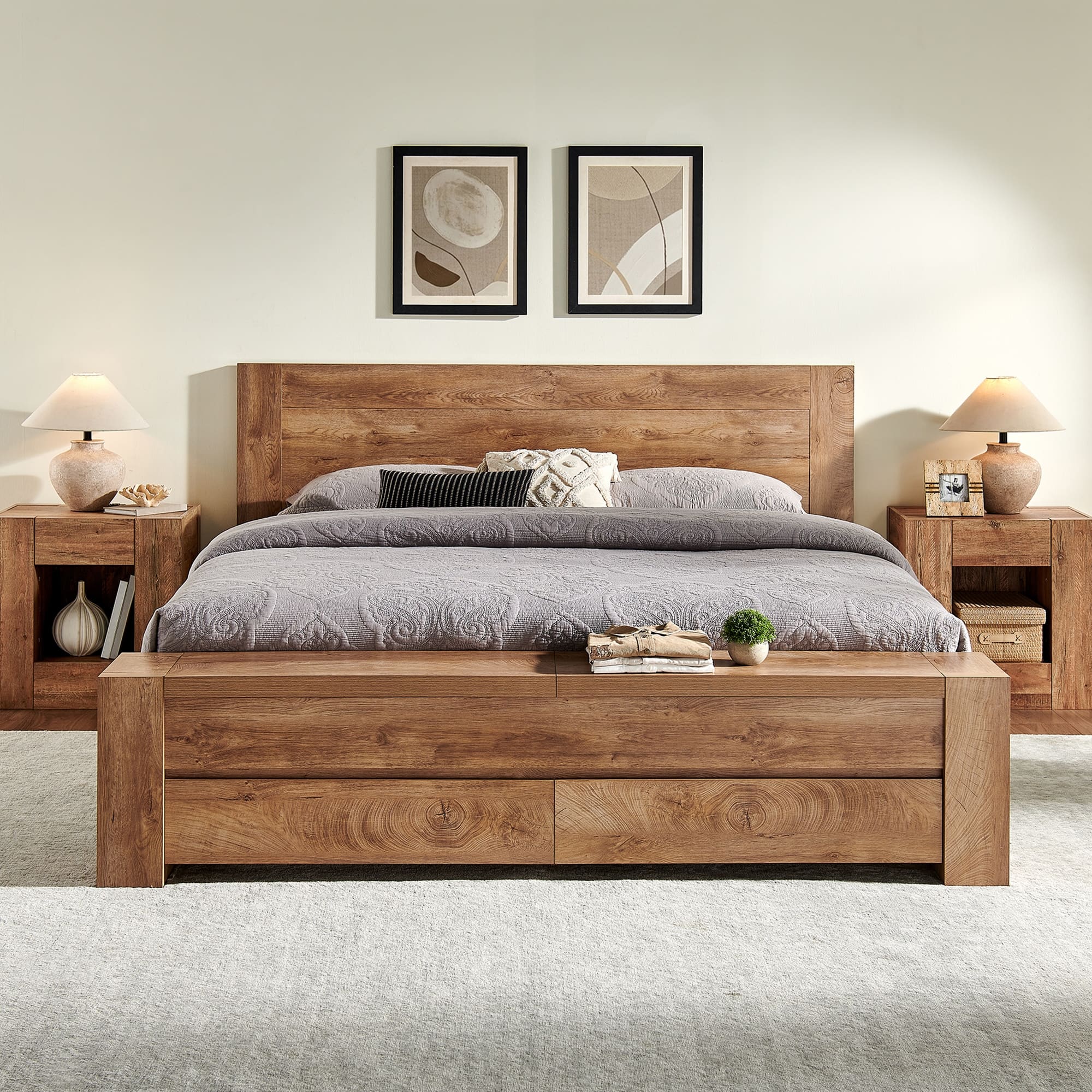 Option Light Knotty Oak