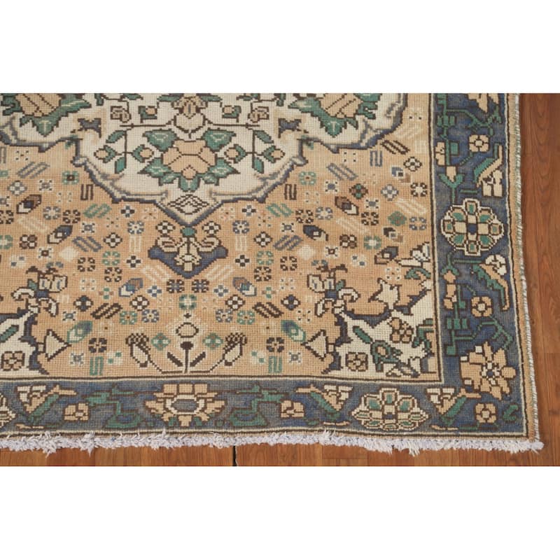 Bakhtiari Persian Vintage Area Rug Hand-Knotted Wool Carpet - 4'3" x 6'8"