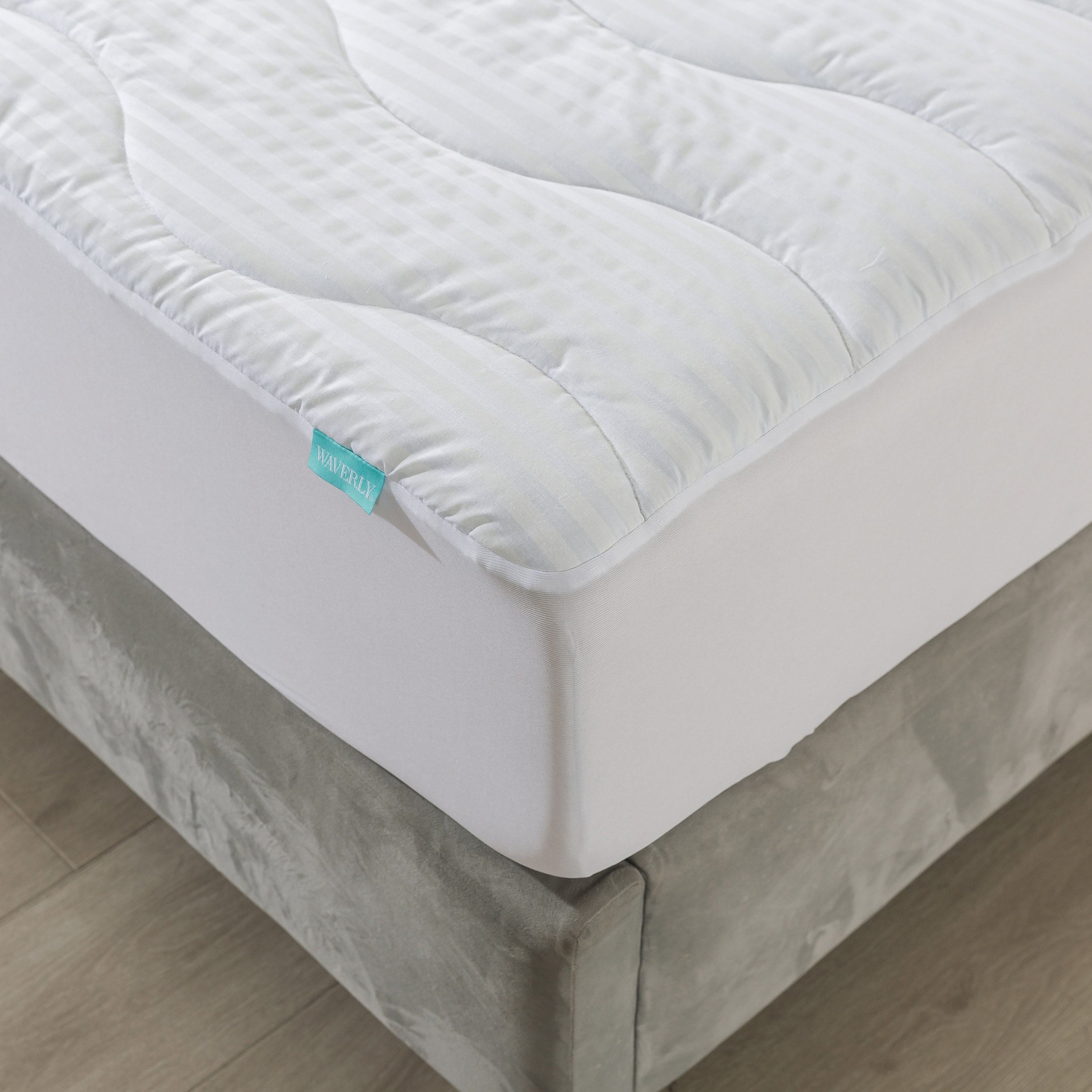 Pristine Luxury Mattress Encasing, Long Twin 39 inch x 80 inch / 15 inch, White