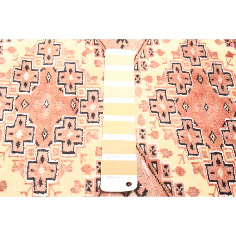 ECARPETGALLERY Hand-knotted Finest Peshawar Bokhara Beige Wool Rug - 2'7 x 3'9